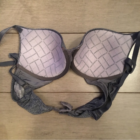 VICTORIA SECRET LADIES BRA - 32A MEDIUM GREY - GREAT CONDITION - Picture 2 of 3